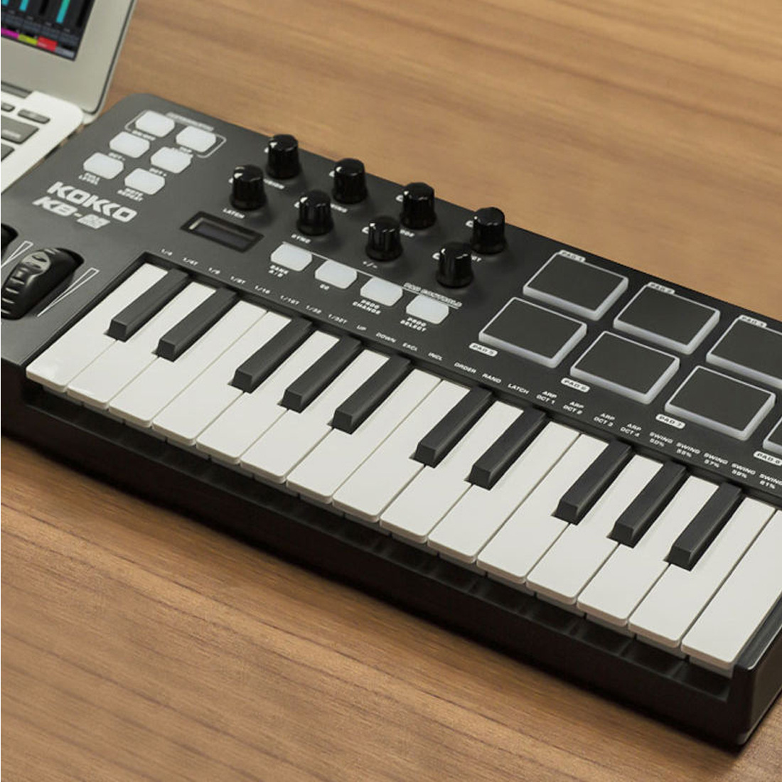 لوحة مفاتيح ميدي بـ 25 مفتاحًا - مراجعة Midi Controller Pad وسعره